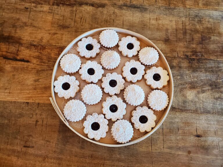 LINZER & ALFAJORES COOKIES TRAY