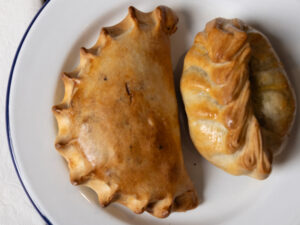 EMPANADA ARGENTINA CAPRESE